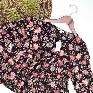 NWT American Eagle Womens Shirt Blouse Black Pink Mauve Floral Front Medium